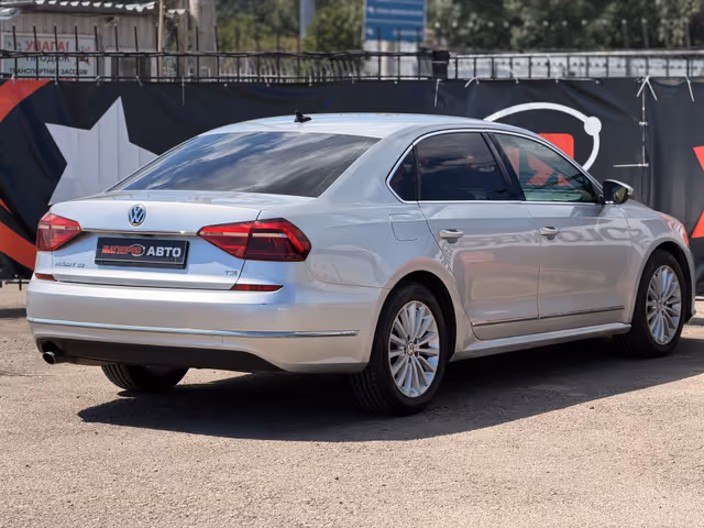 Volkswagen Passat - зображення 4