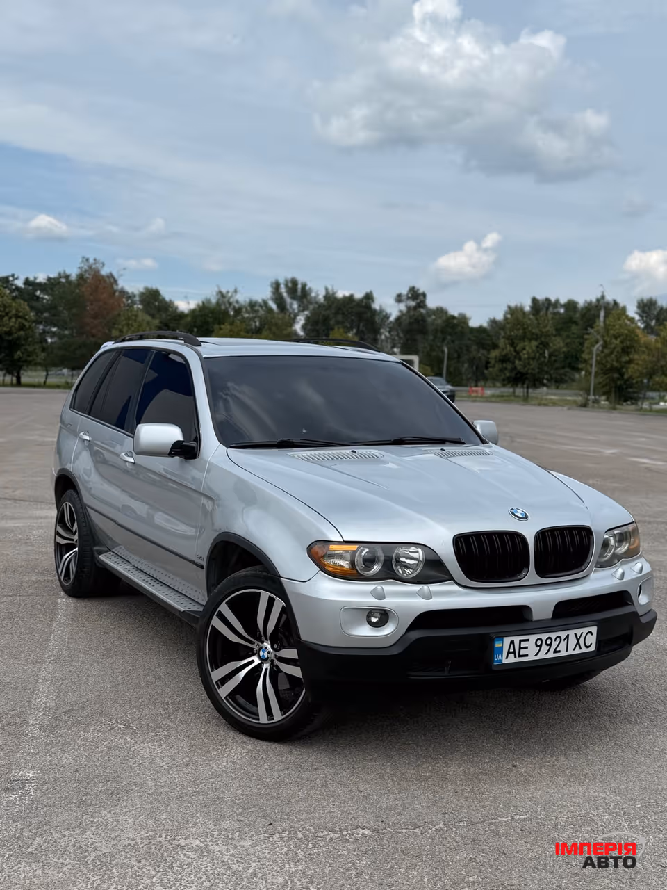 BMW X5 - фото 1