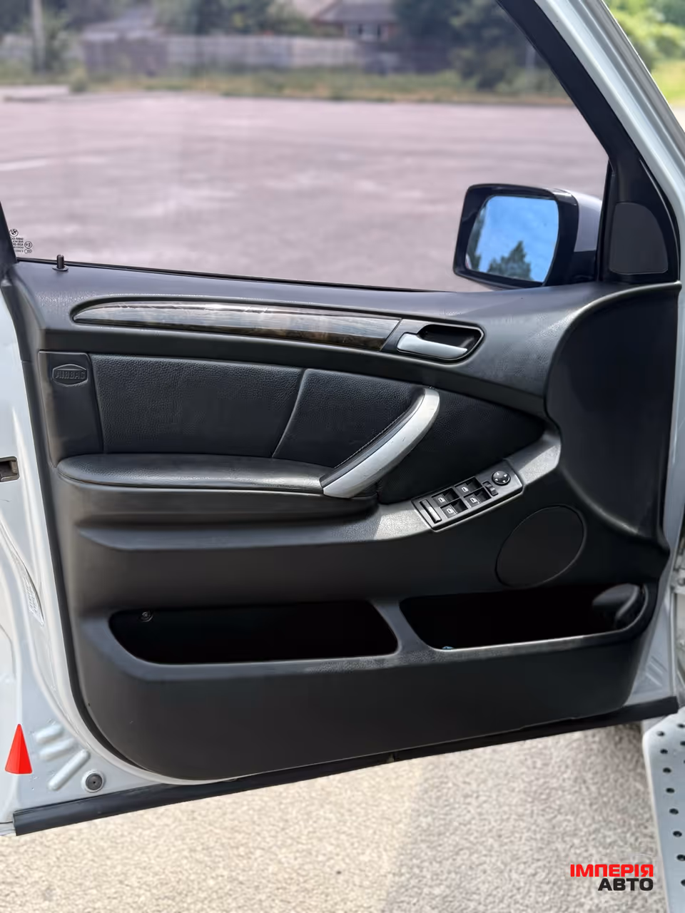 BMW X5 - фото 8