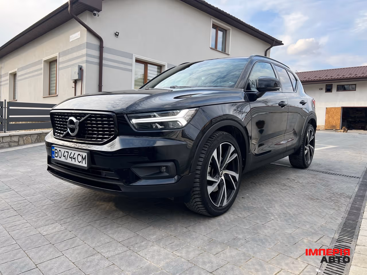 Volvo XC40 - фото 31