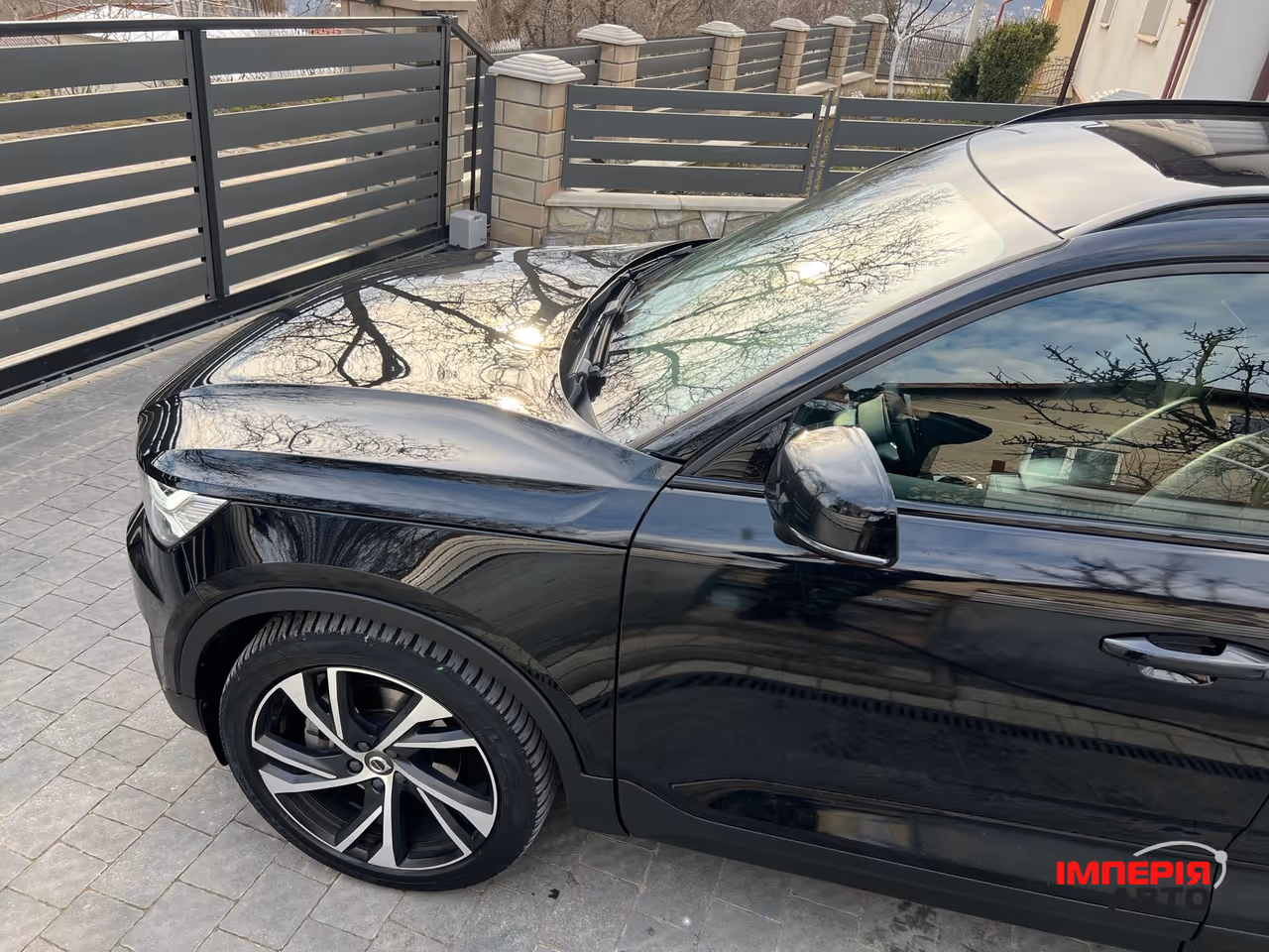 Volvo XC40 - фото 17