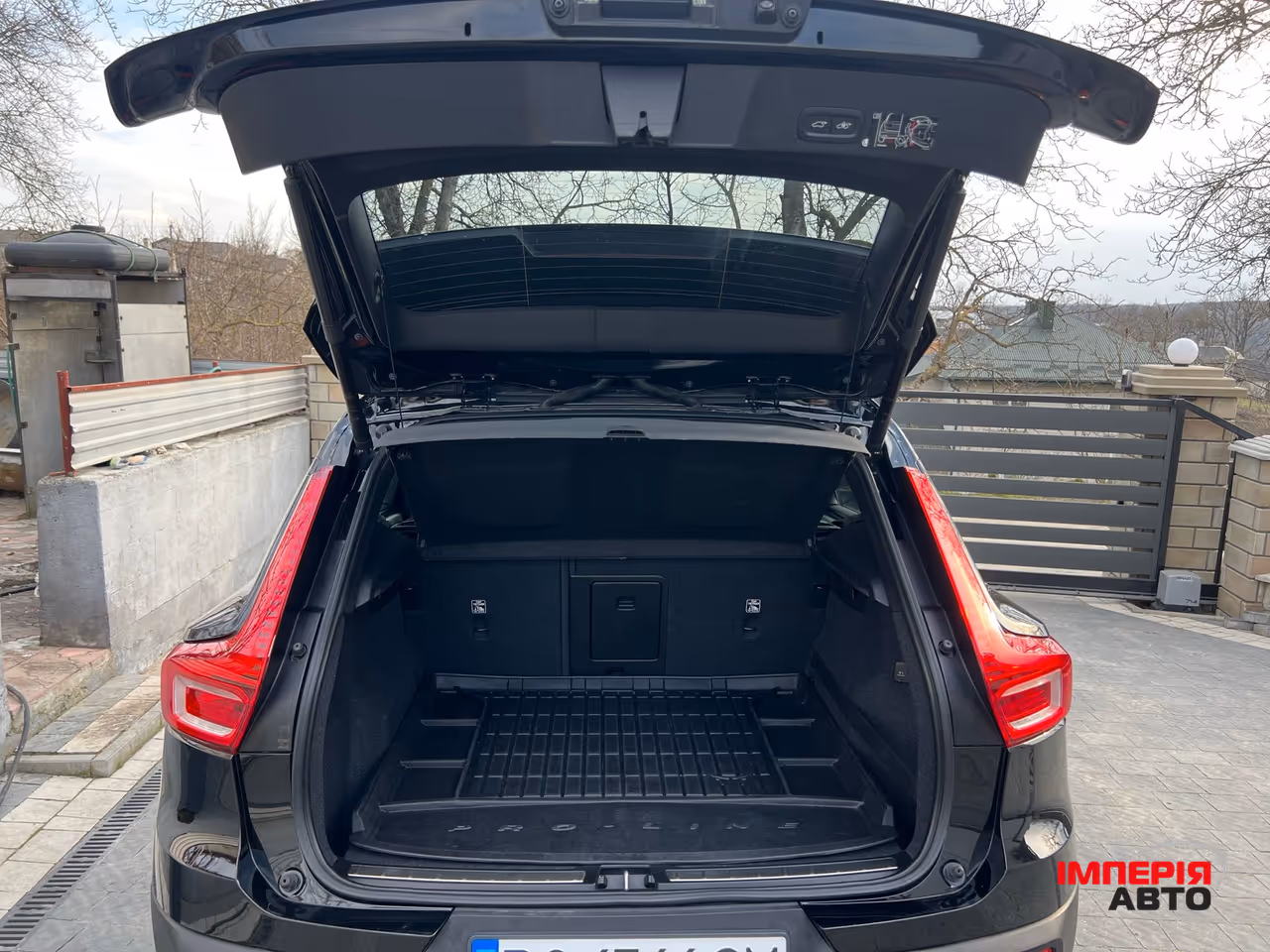 Volvo XC40 - фото 25