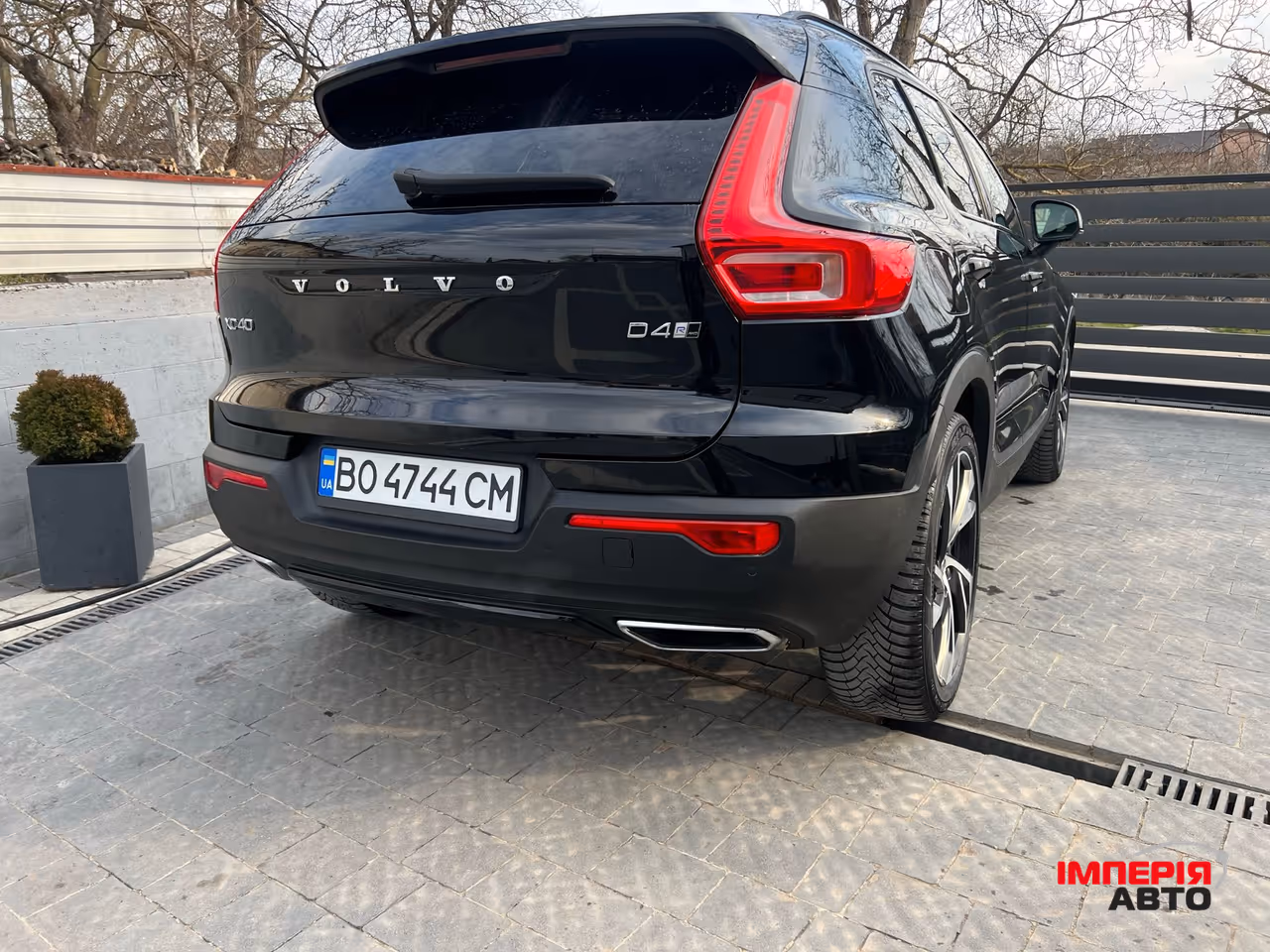 Volvo XC40 - фото 14
