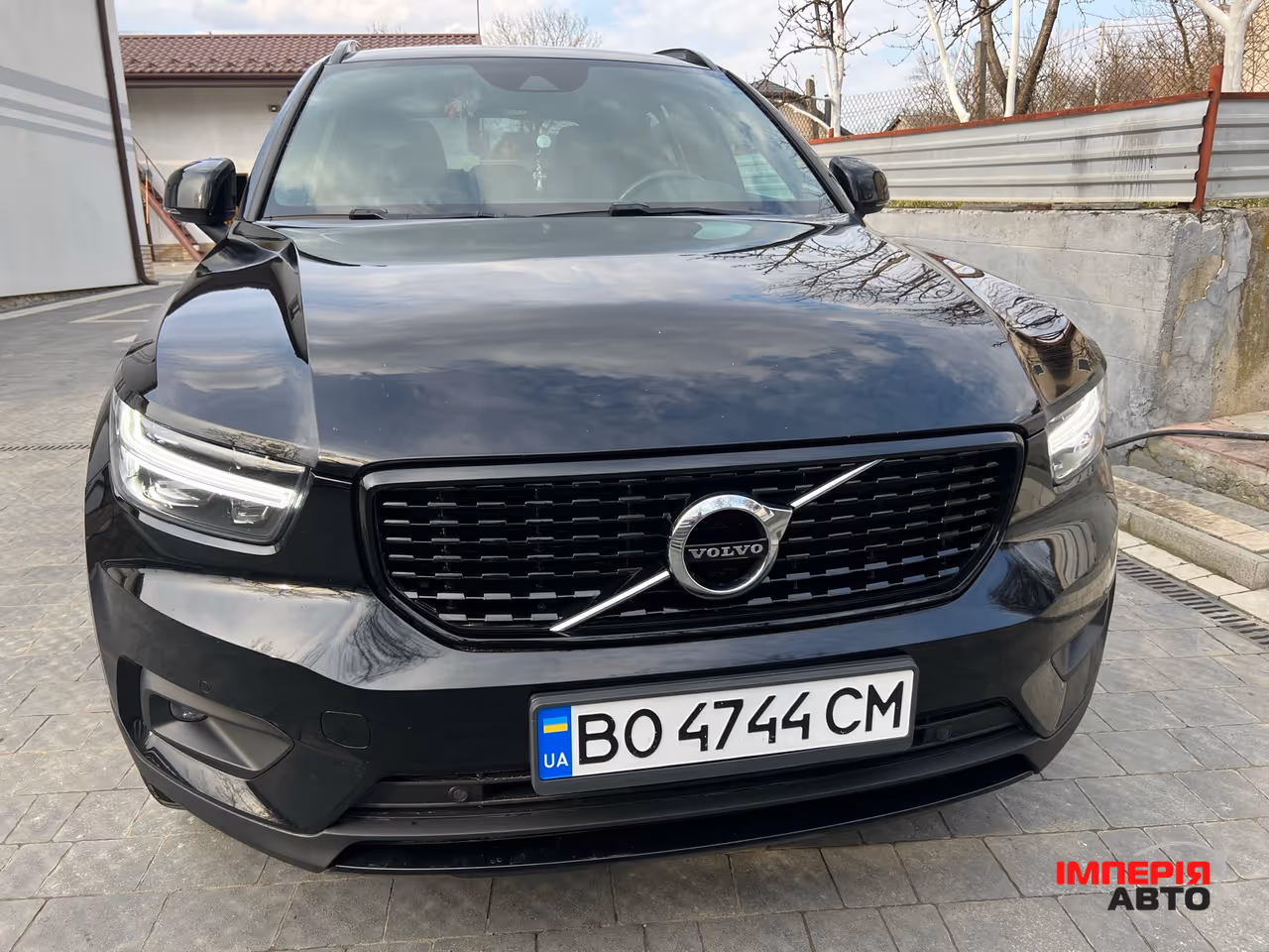 Volvo XC40 - фото 11