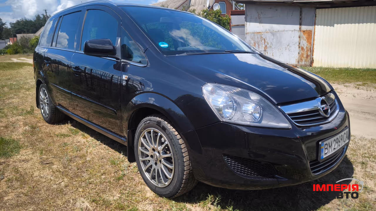 Opel Zafira - фото 4