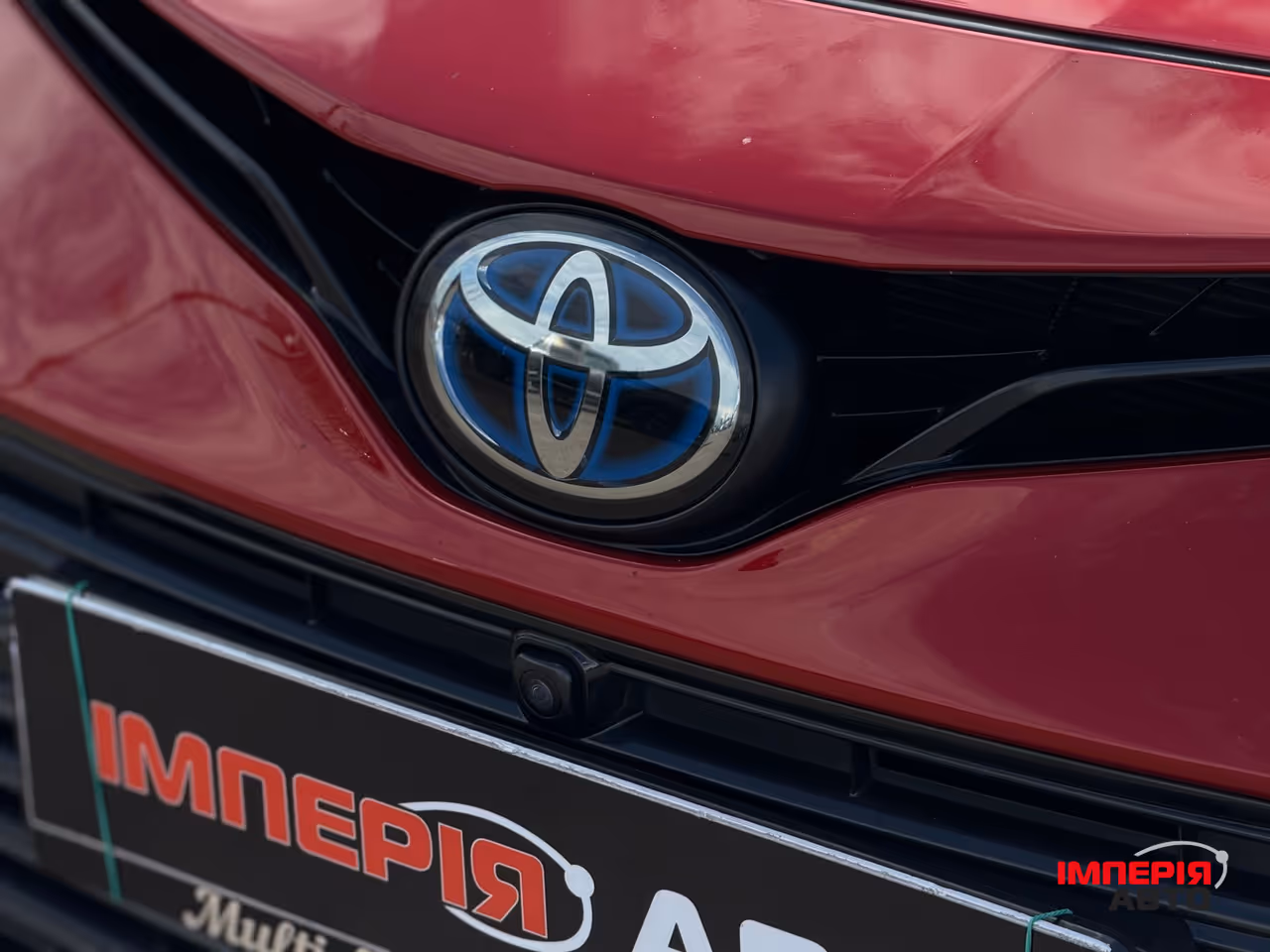 Toyota Camry - фото 4