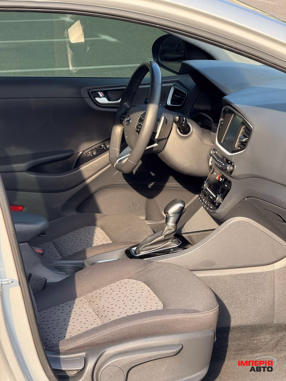 Hyundai IONIQ - фото 9