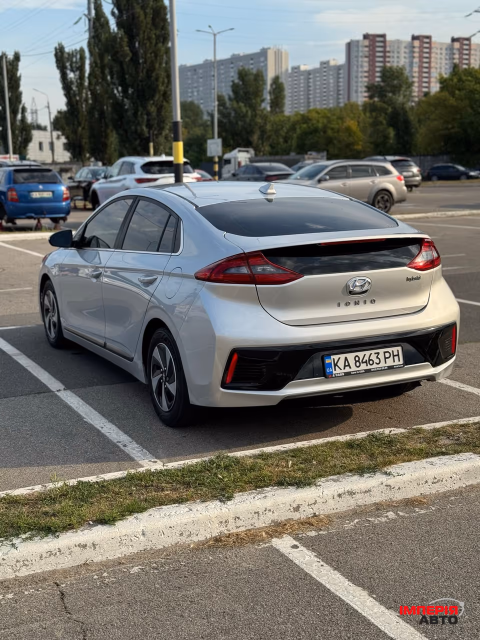 Hyundai IONIQ - фото 1