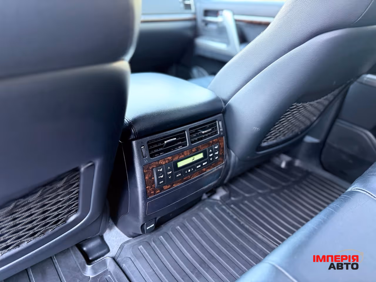 Toyota Land Cruiser - фото 23