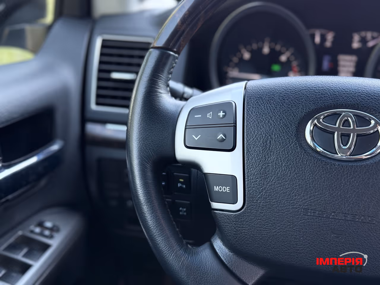 Toyota Land Cruiser - фото 13