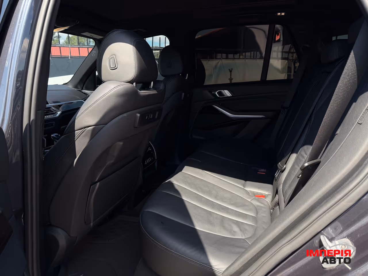 BMW X5 - фото 11