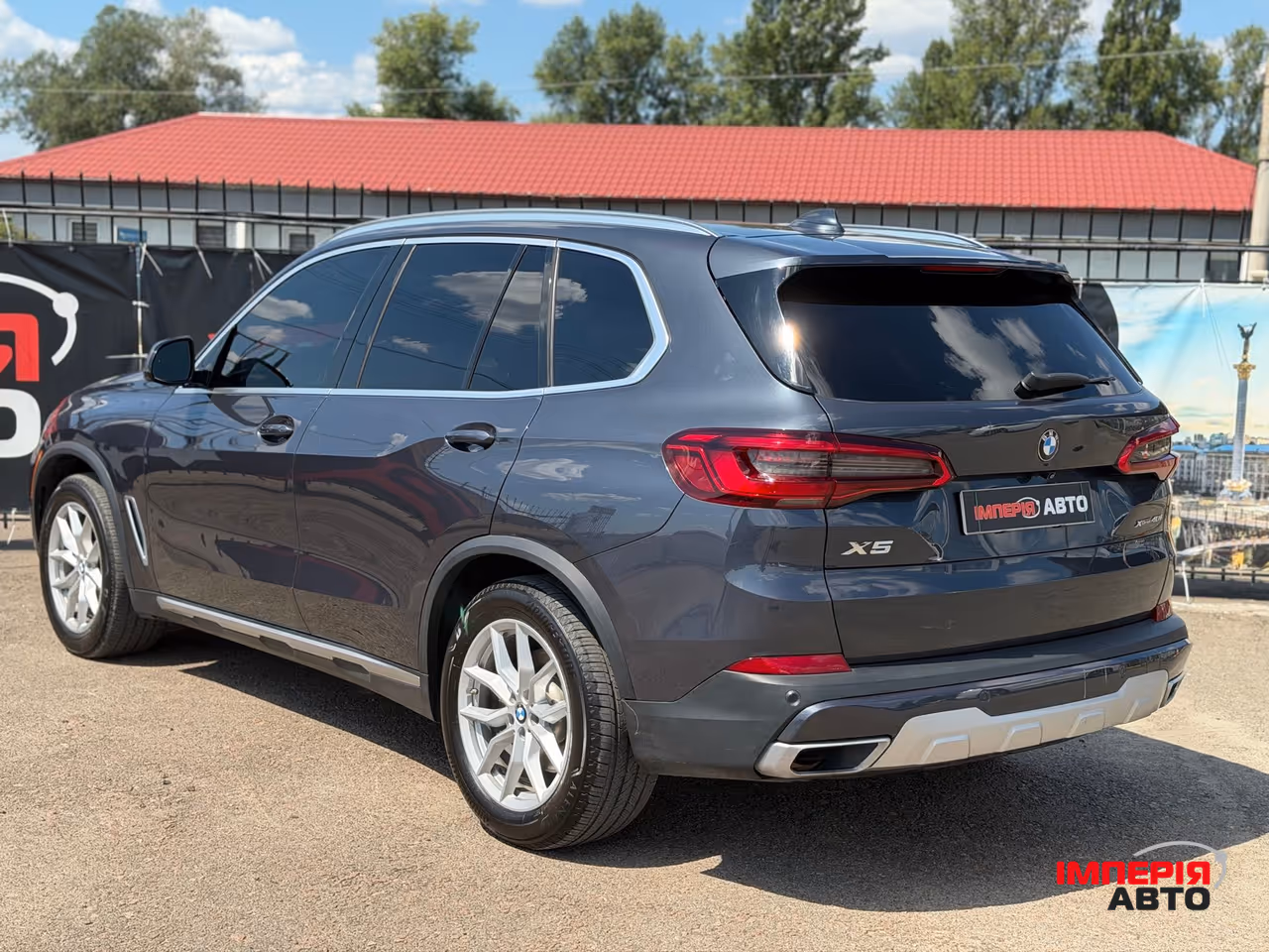 BMW X5 - фото 6