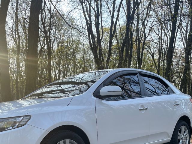 Kia Cerato - фото 1