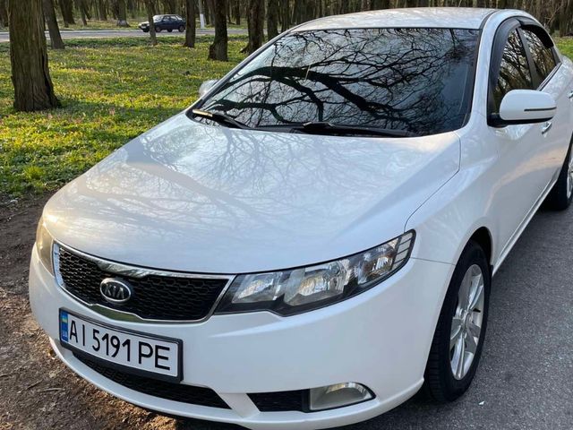Kia Cerato - фото 2