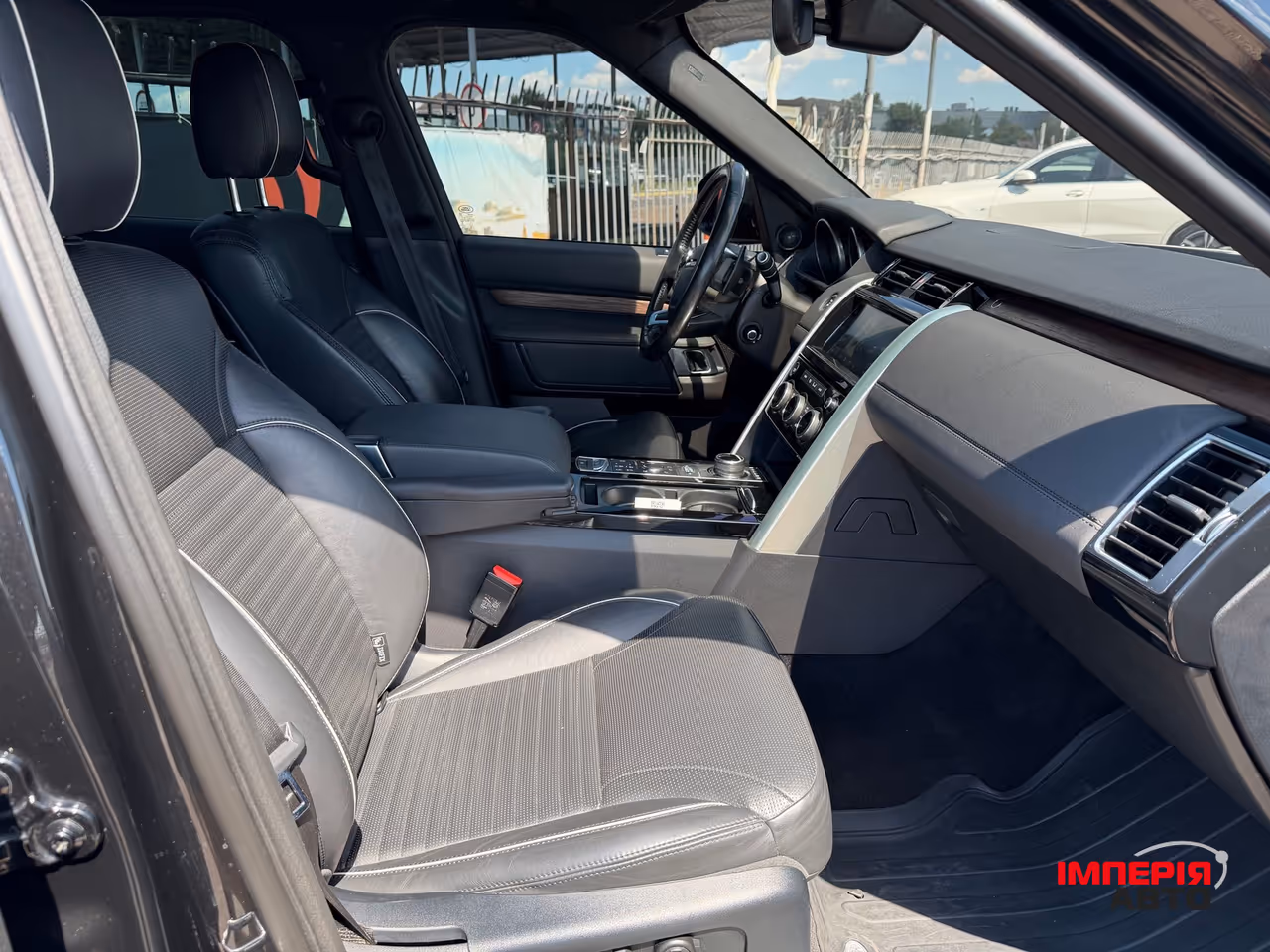Land Rover Discovery - фото 11