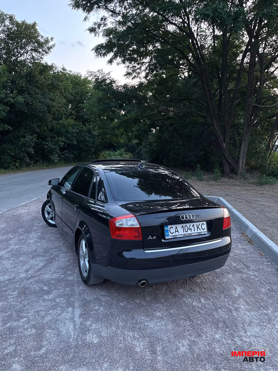 Audi A4 - фото 4