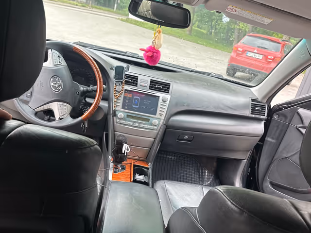 Toyota Camry - зображення 4