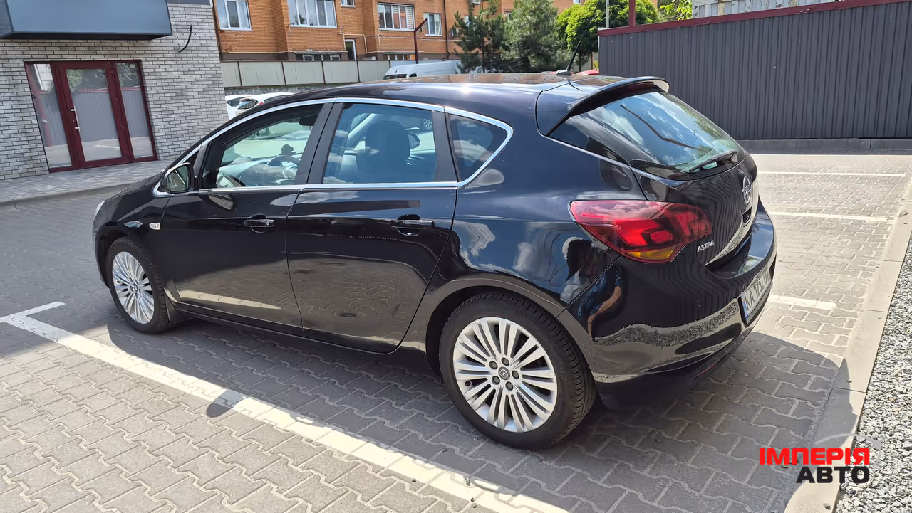 Opel Astra - фото 5