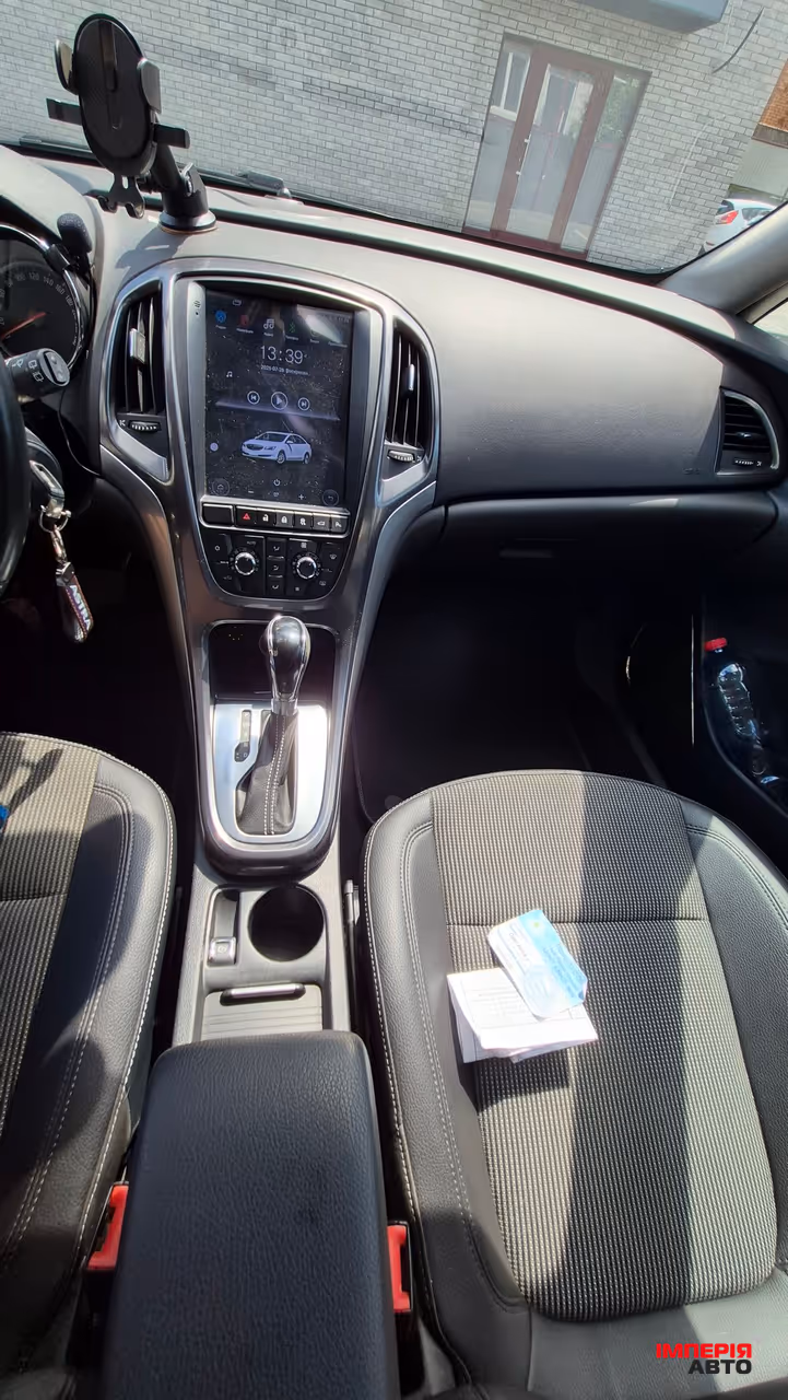 Opel Astra - фото 10