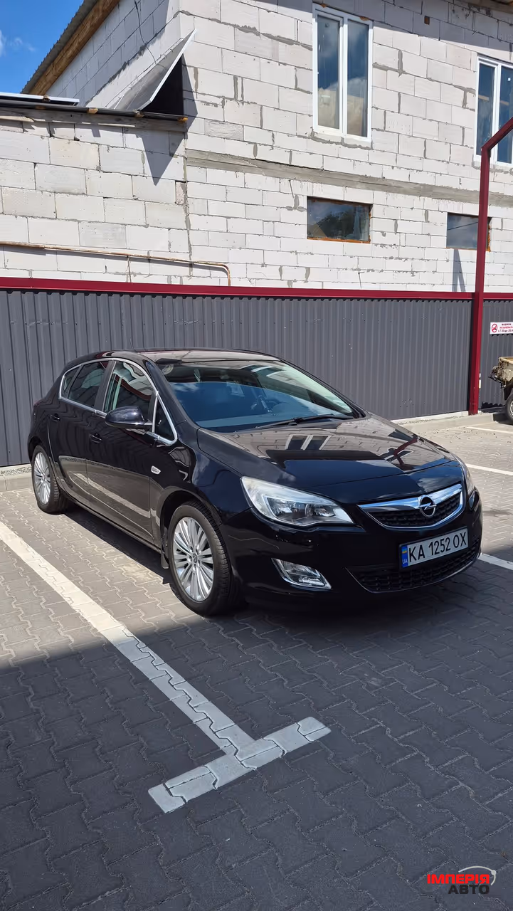 Opel Astra - фото 2