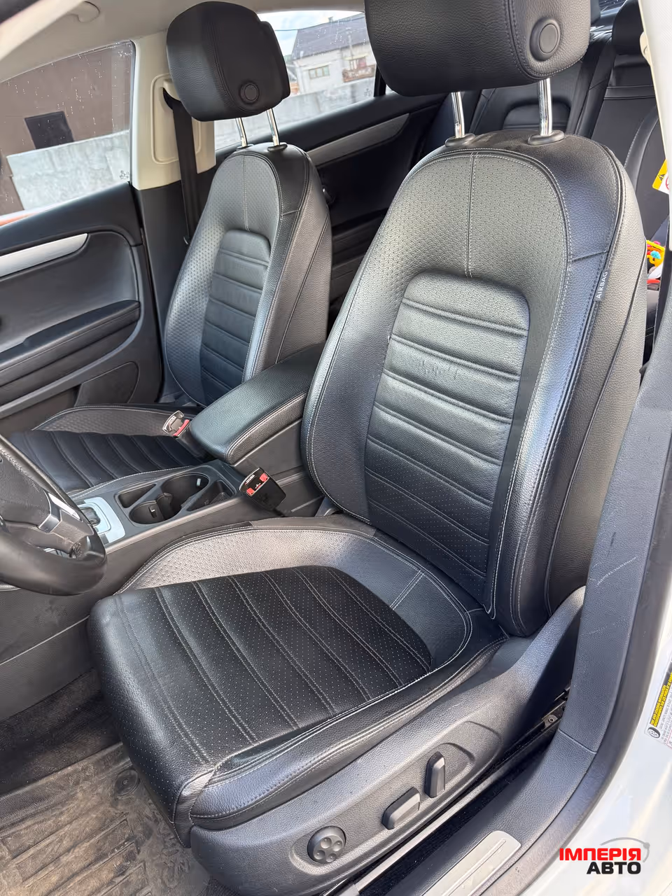 Volkswagen Passat CC - фото 16