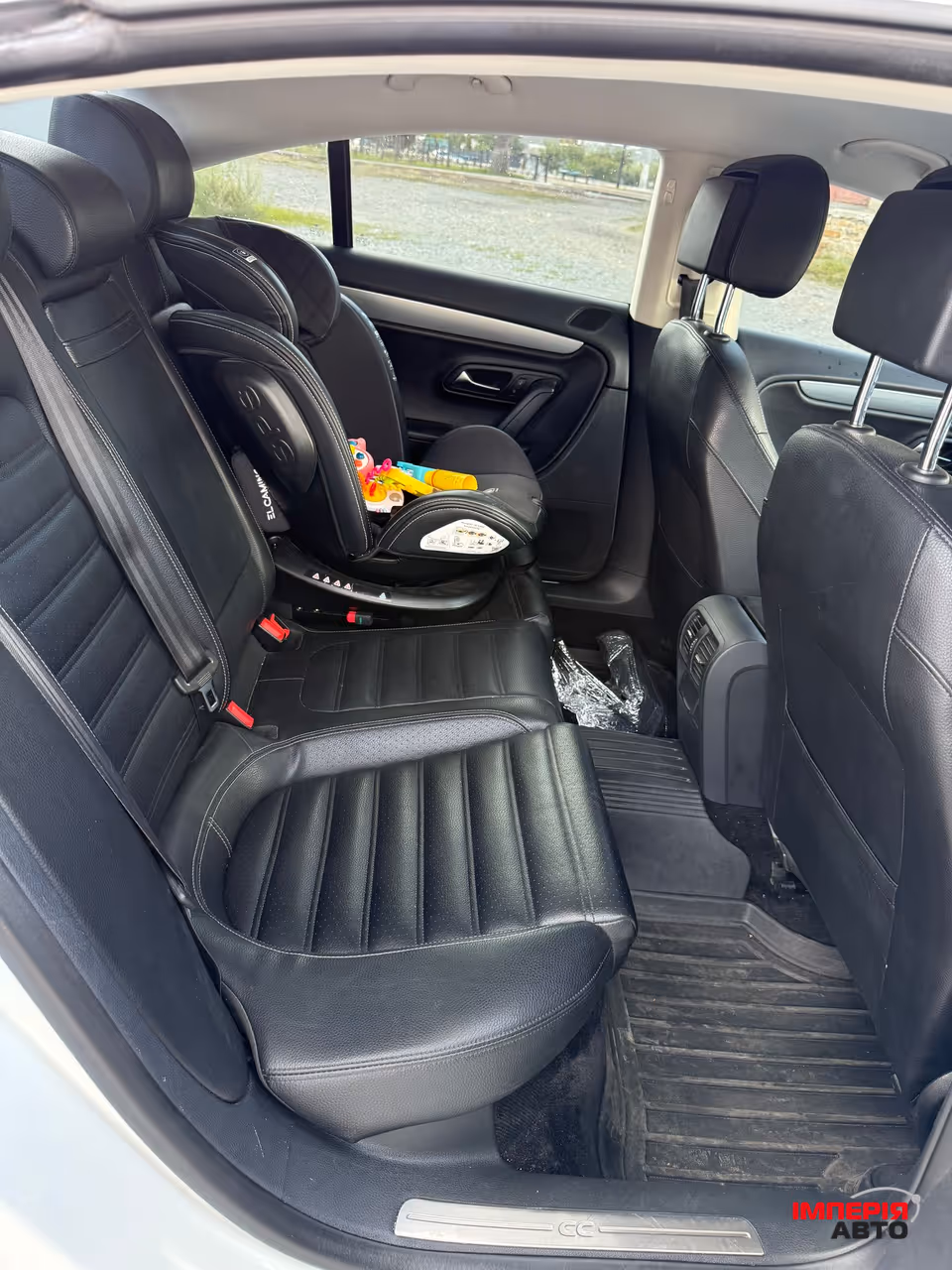 Volkswagen Passat CC - фото 18
