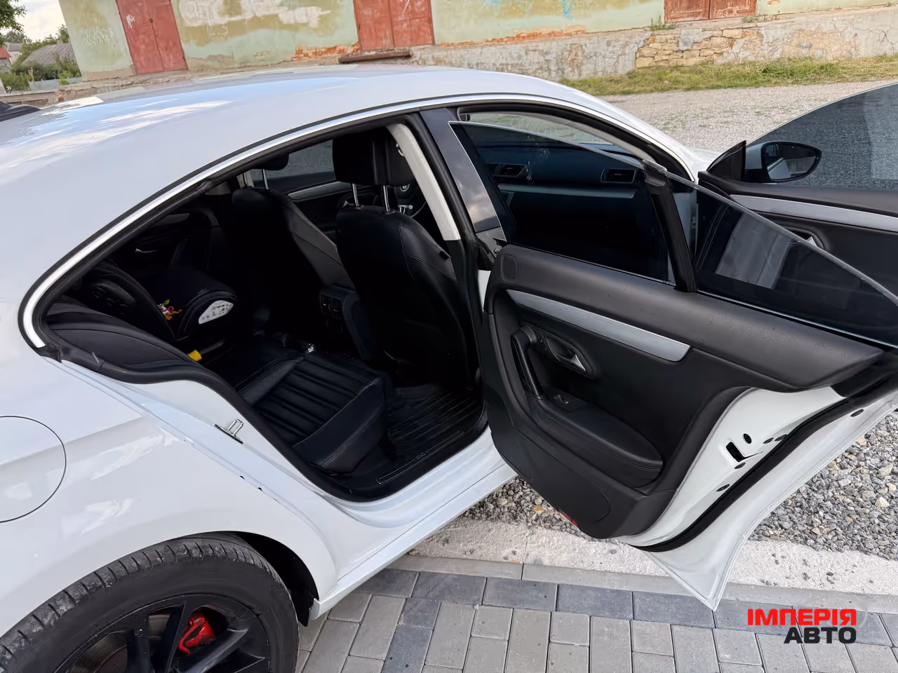 Volkswagen Passat CC - фото 12