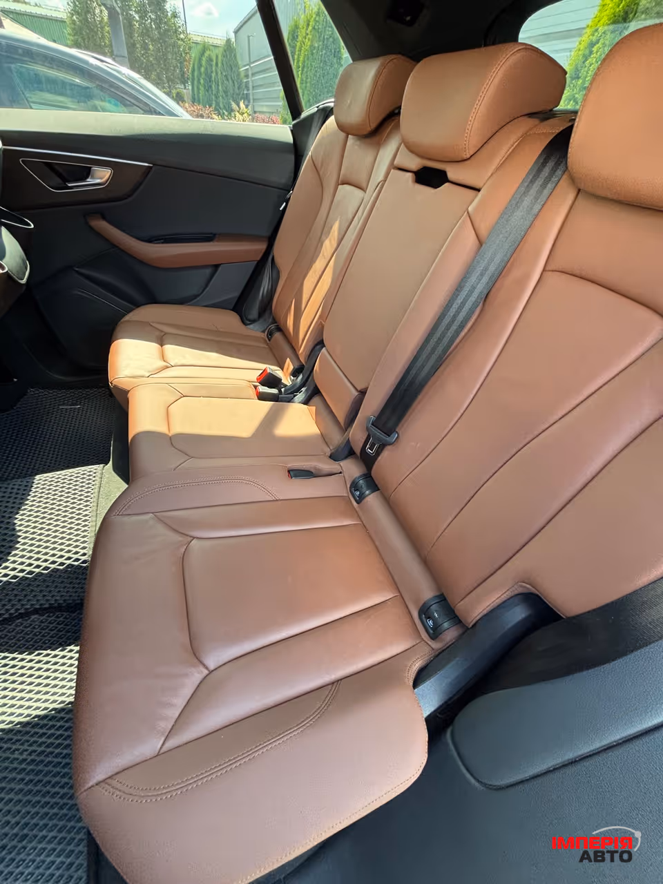 Audi Q8 - фото 15