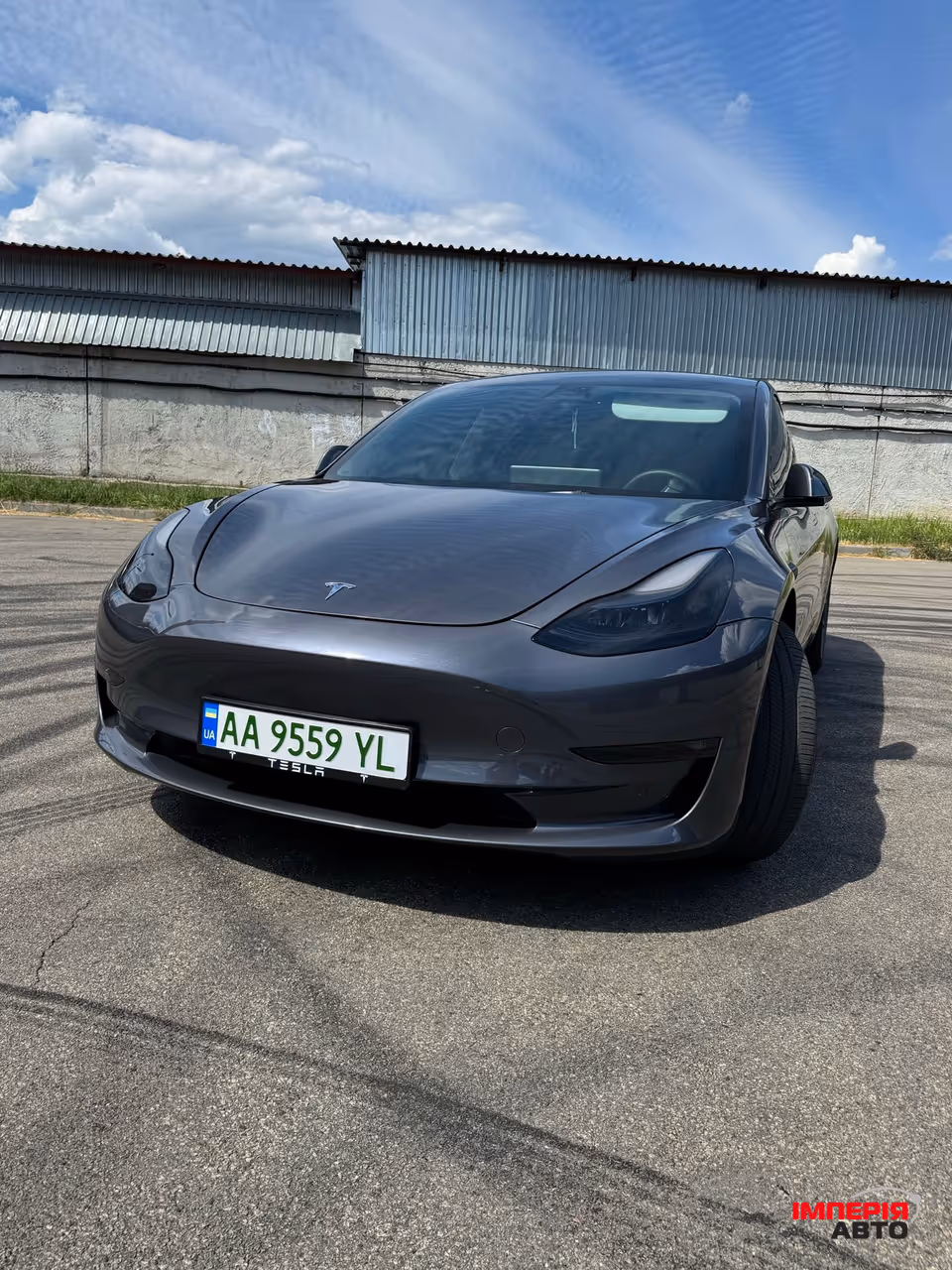 Tesla Model 3 - фото 1