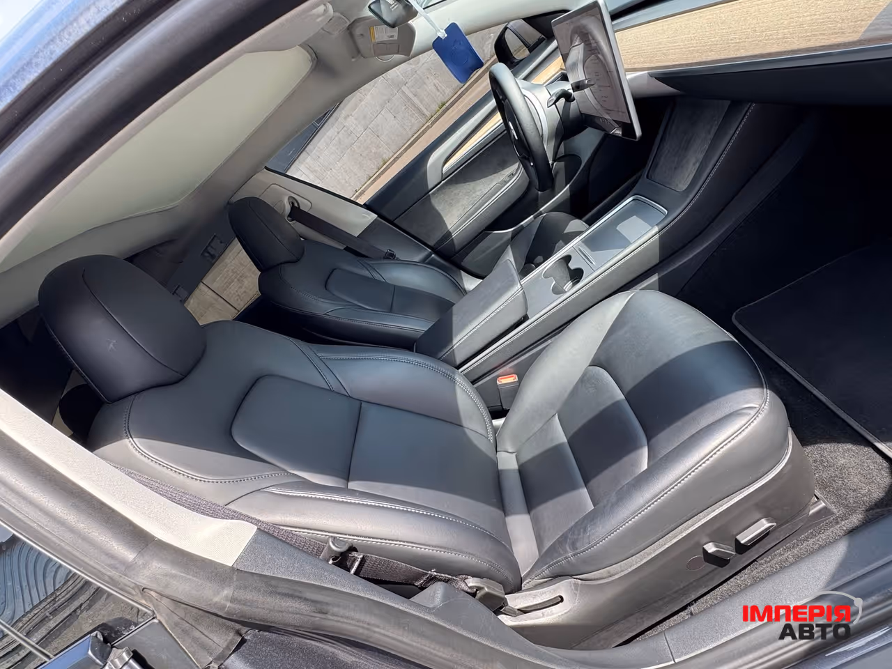Tesla Model 3 - фото 15