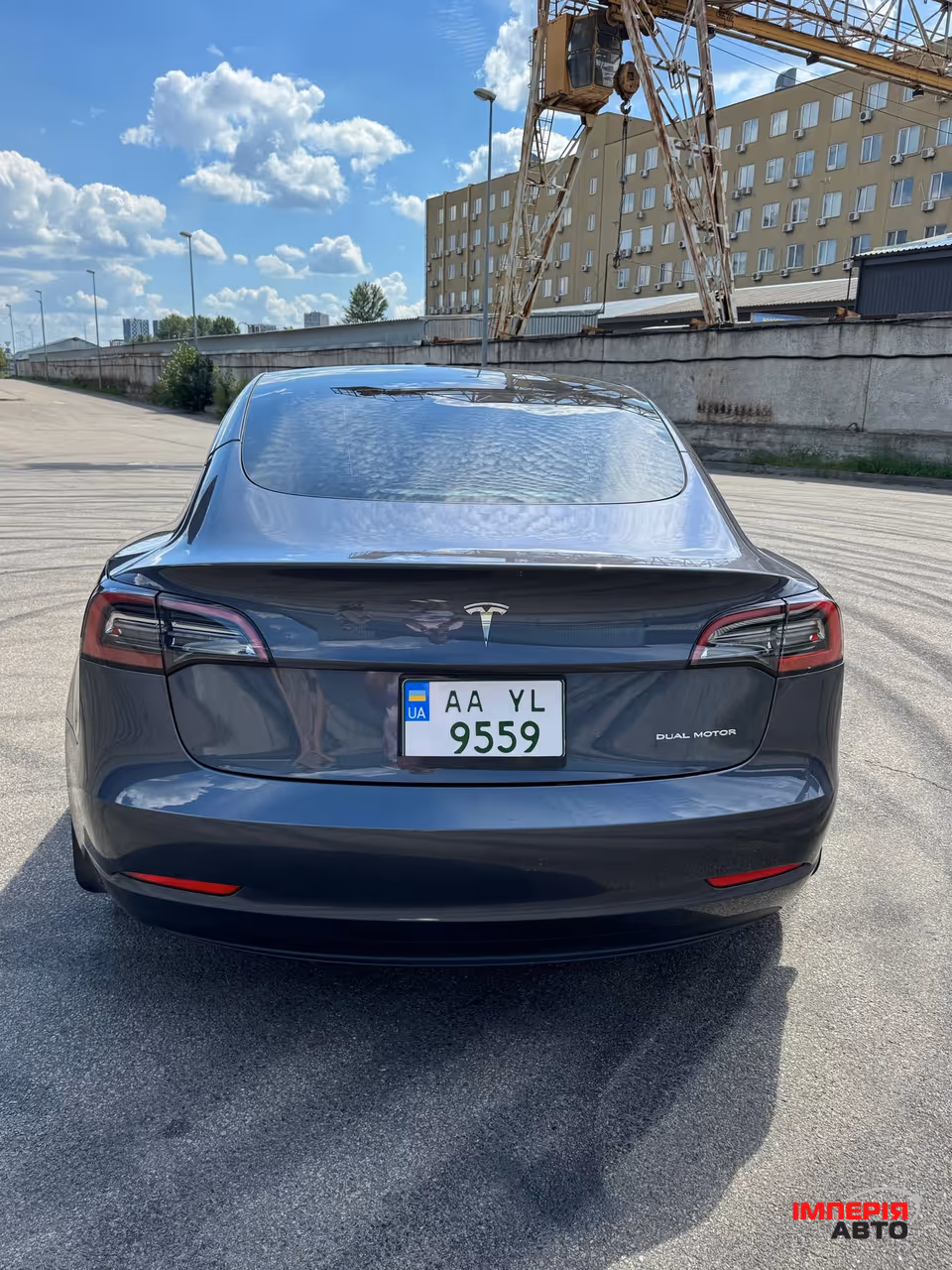 Tesla Model 3 - фото 4