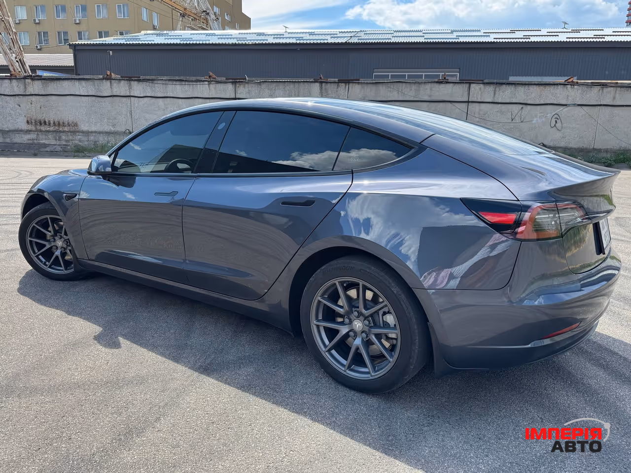 Tesla Model 3 - фото 7