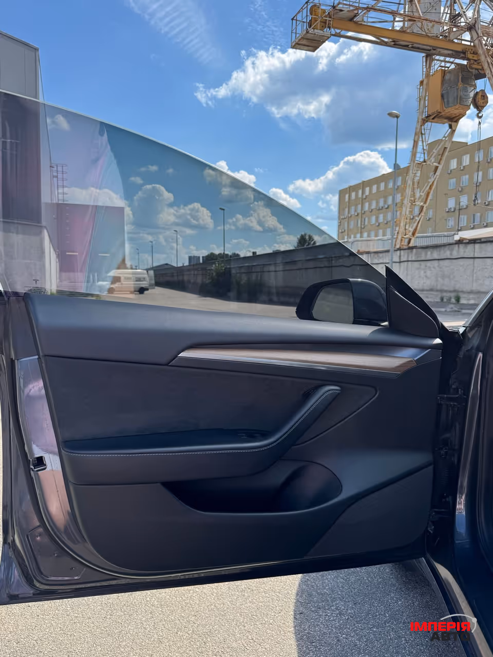 Tesla Model 3 - фото 10