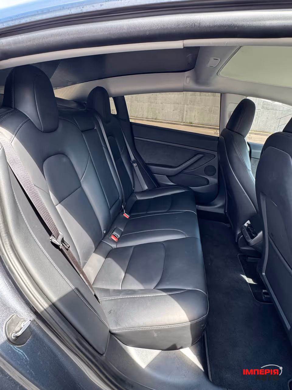 Tesla Model 3 - фото 16