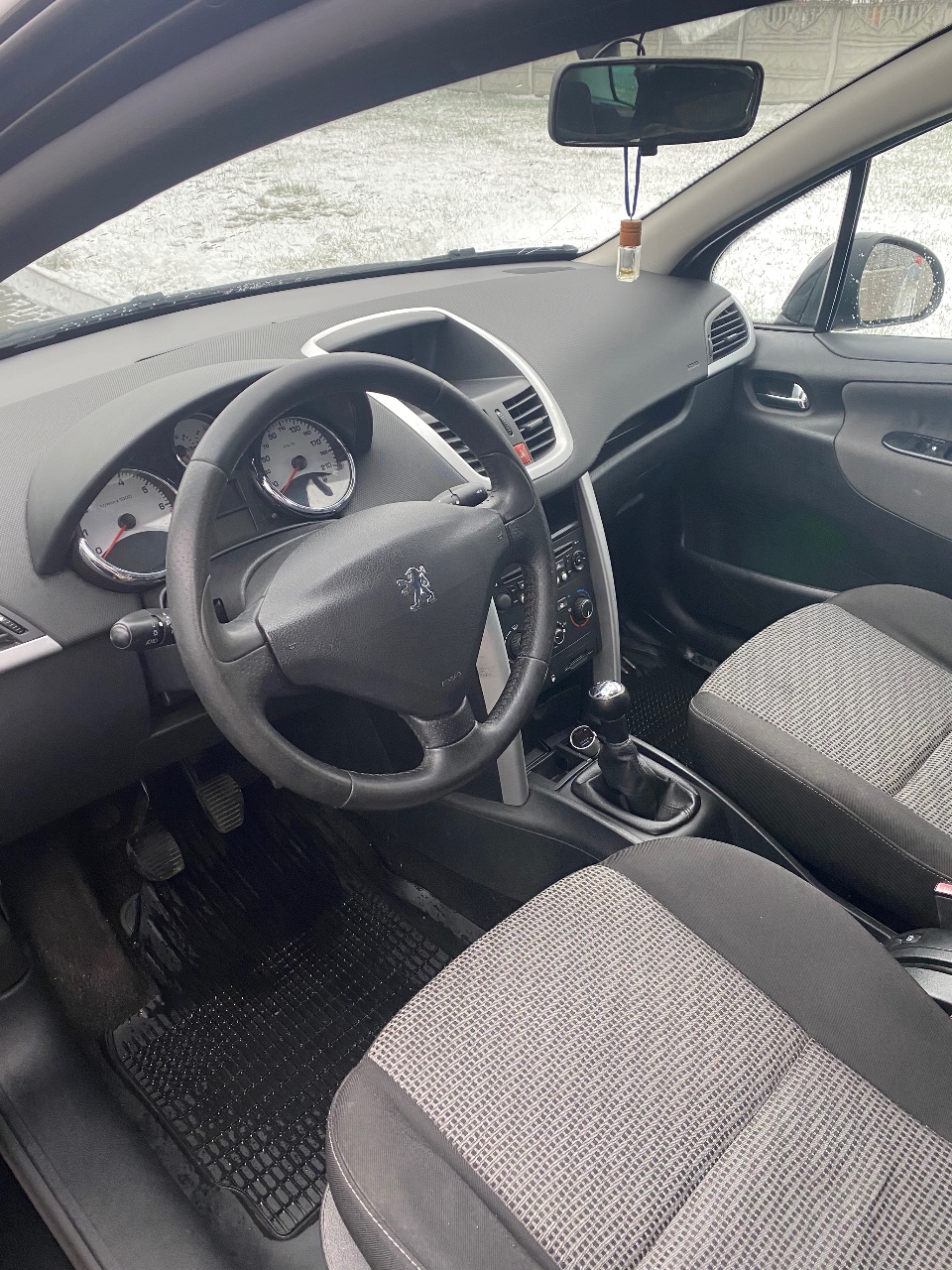 Peugeot 207 - фото 11