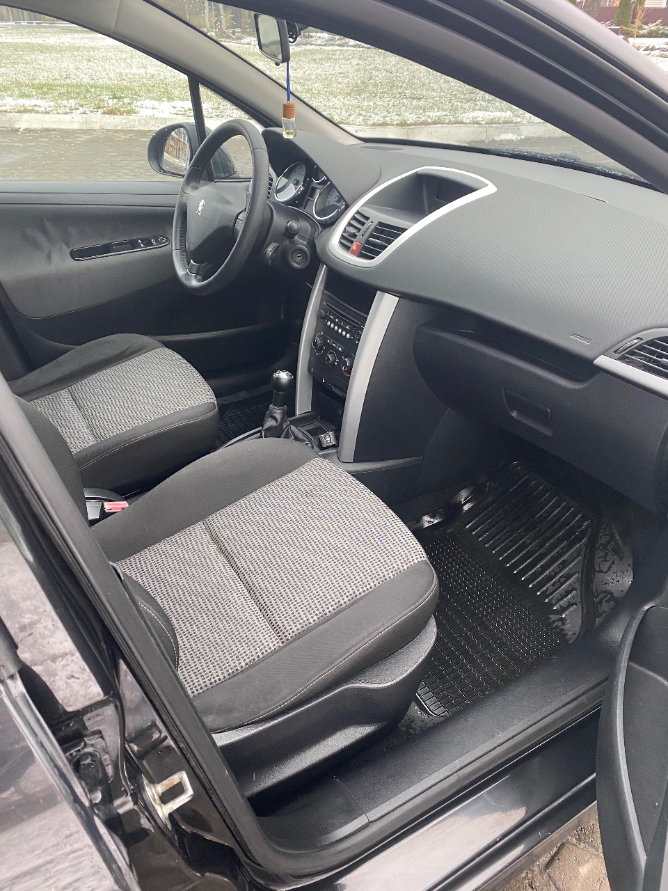 Peugeot 207 - фото 15