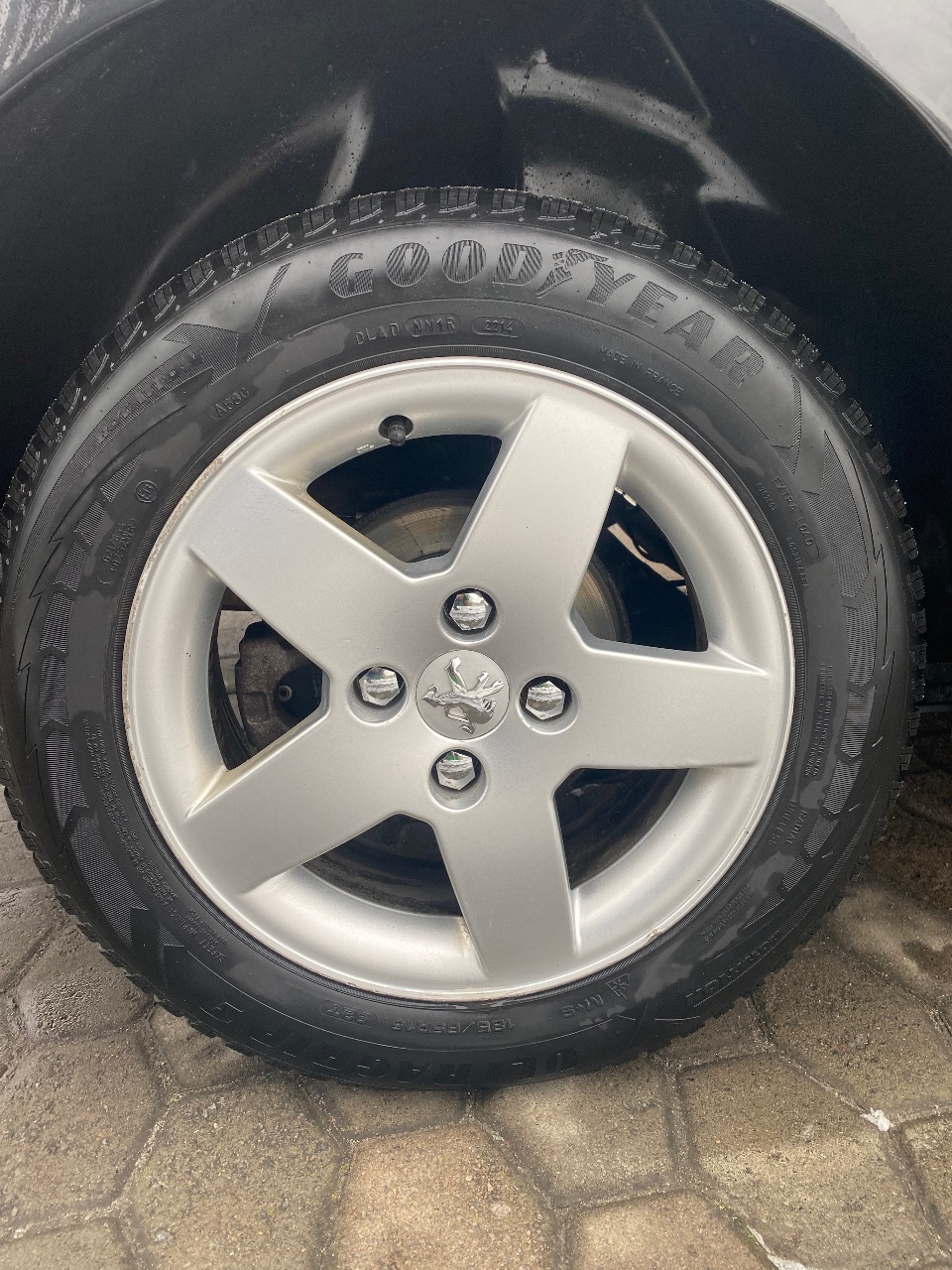 Peugeot 207 - фото 4