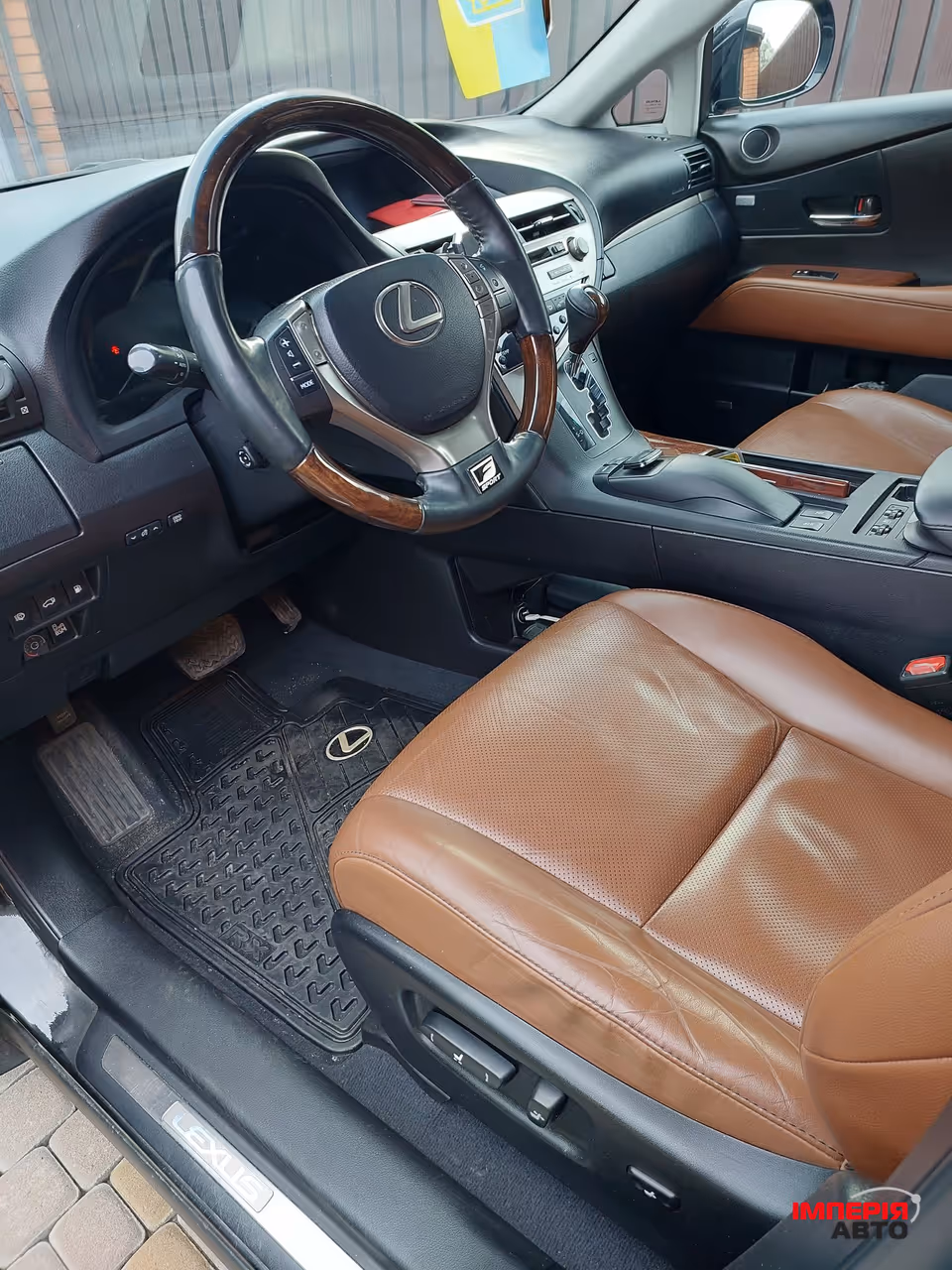 Lexus RX - фото 7