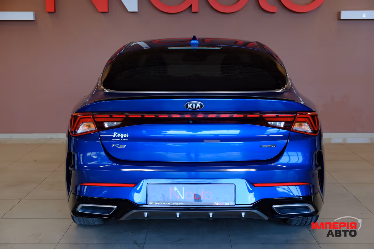 Kia K5 - фото 6