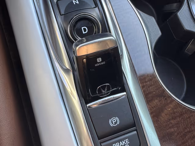 Acura TLX - зображення 2