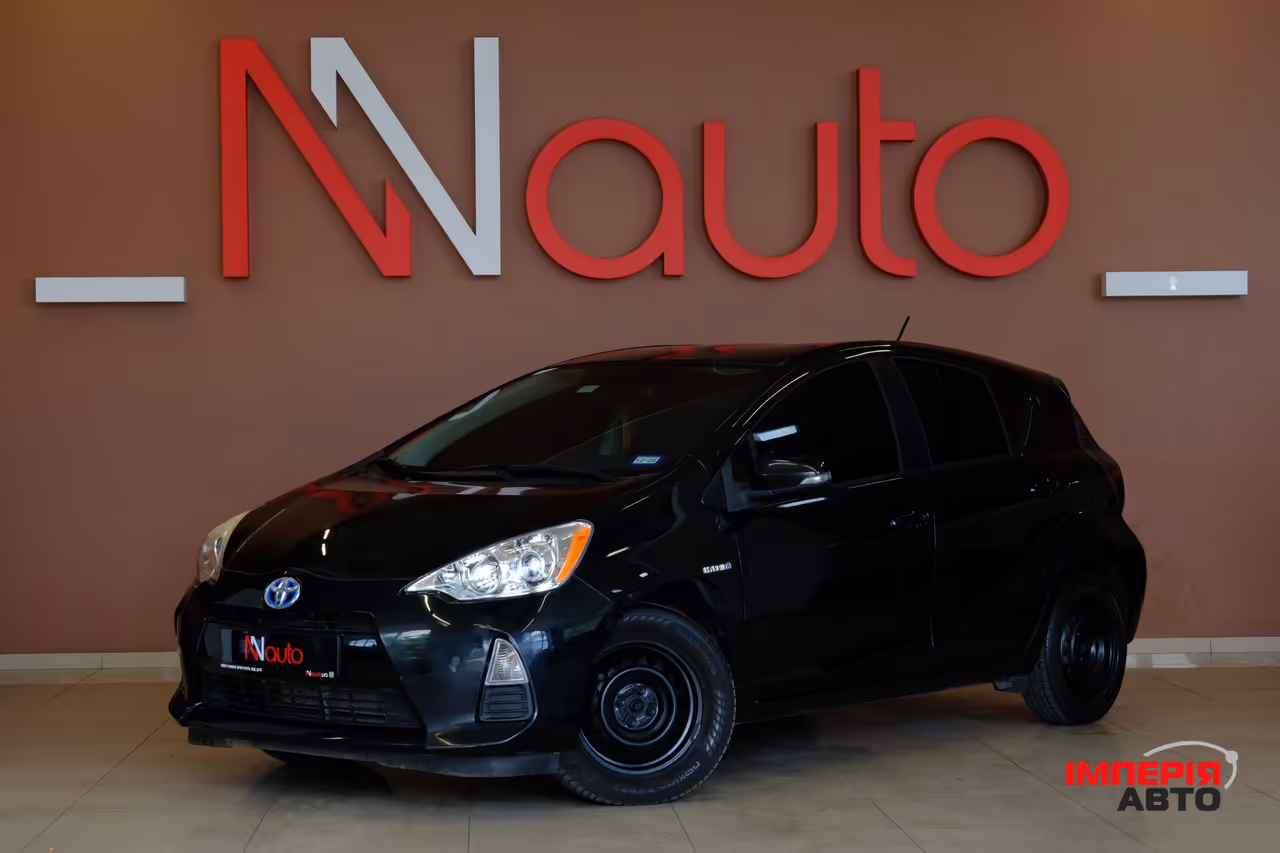 Toyota Prius c - фото 1