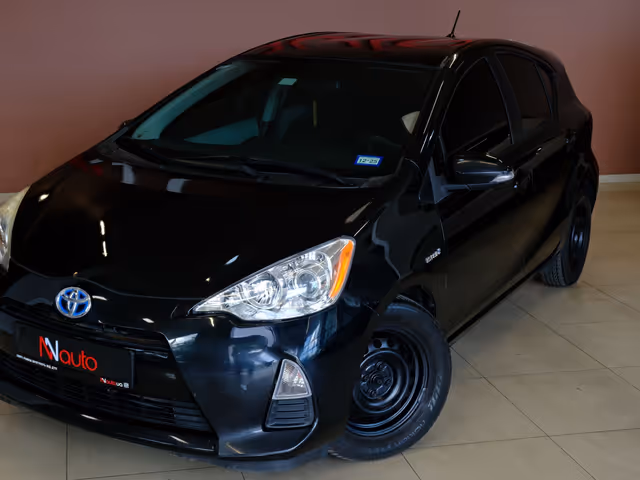 Toyota Prius c - зображення 2