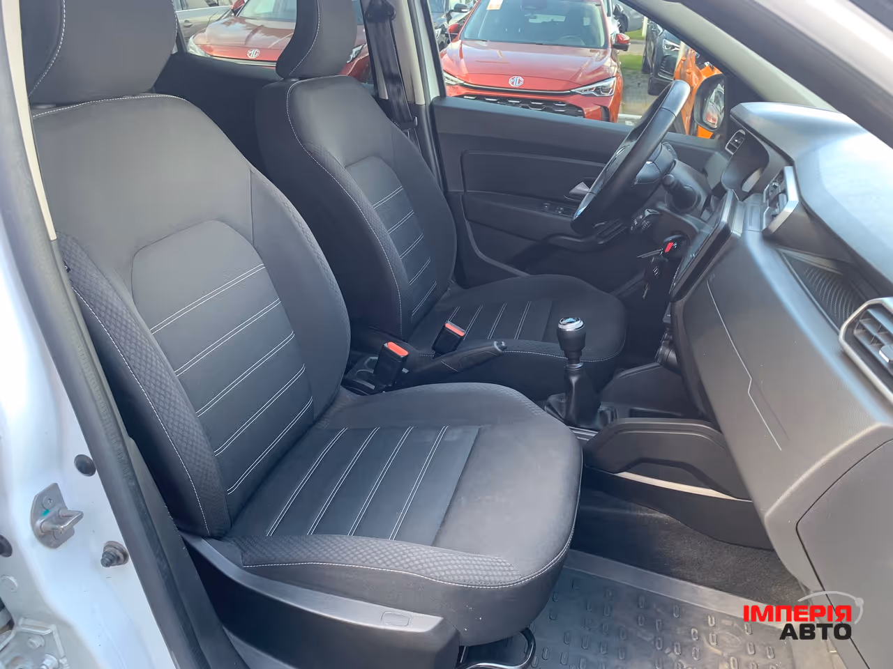 Renault Duster - фото 14