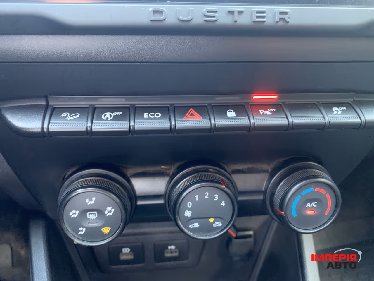 Renault Duster - фото 28