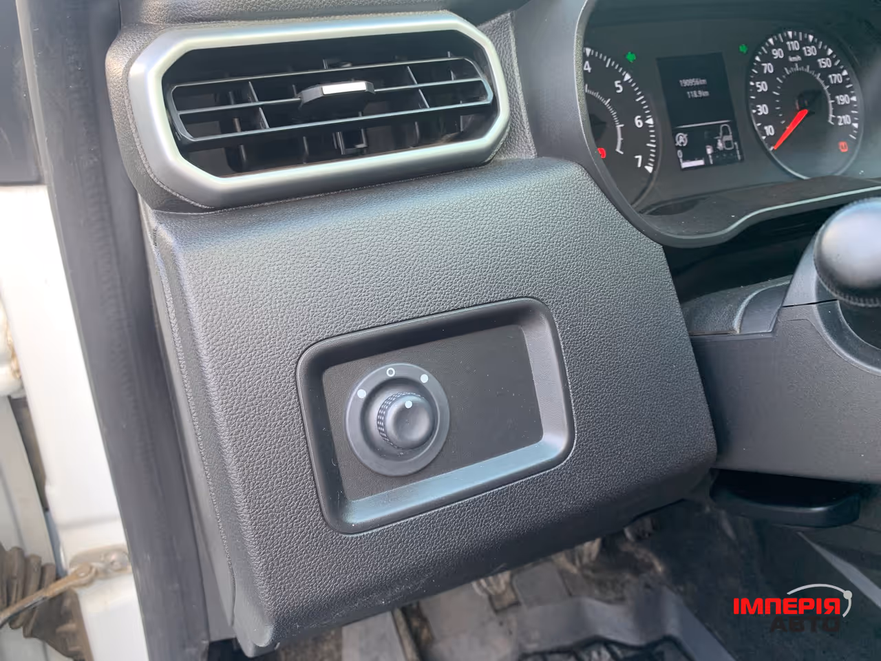 Renault Duster - фото 22