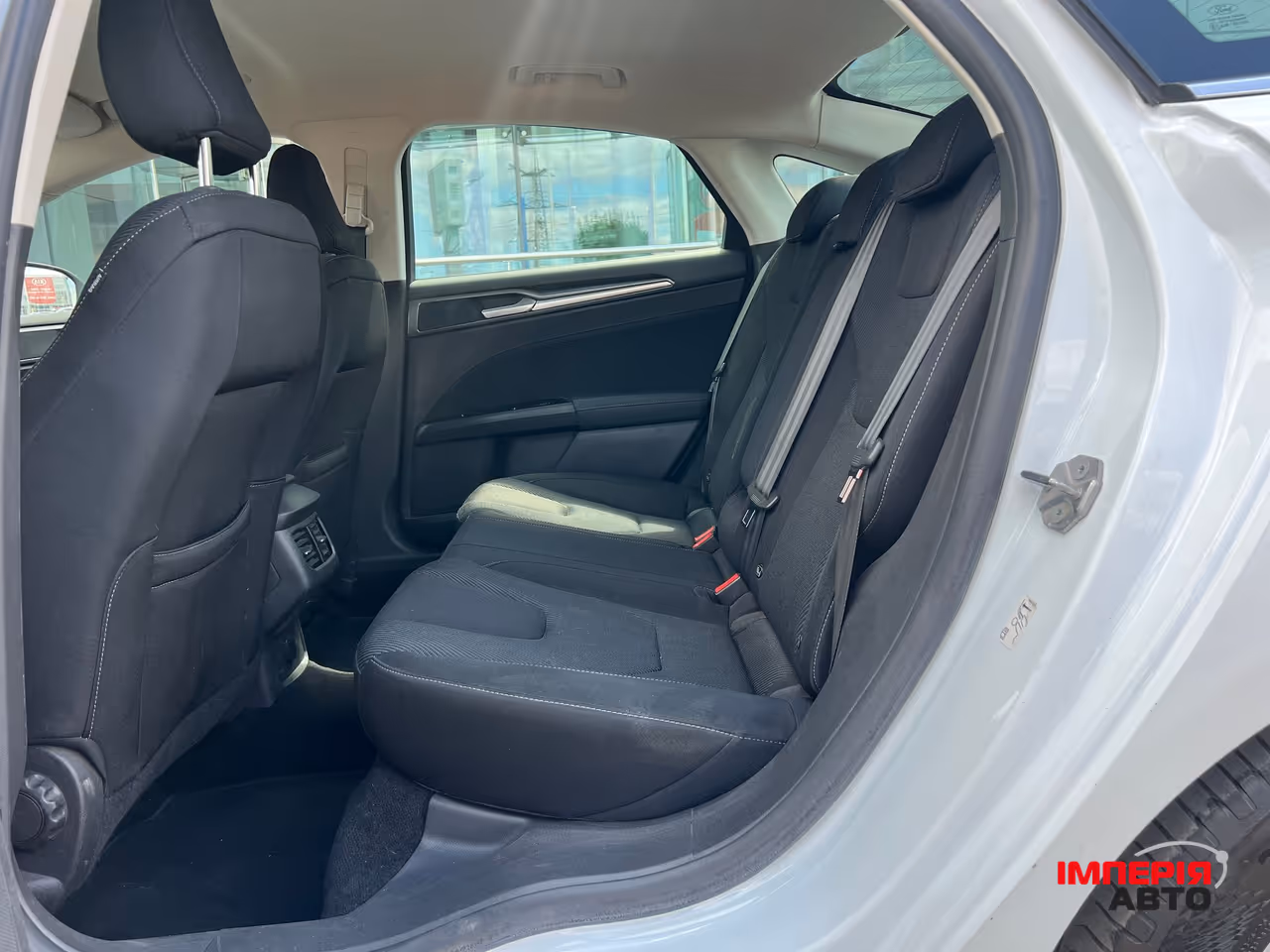 Ford Mondeo - фото 14