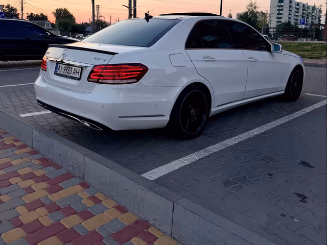 Mercedes-Benz E-Класс - зображення 4