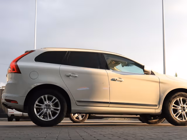 Volvo XC60 - зображення 3