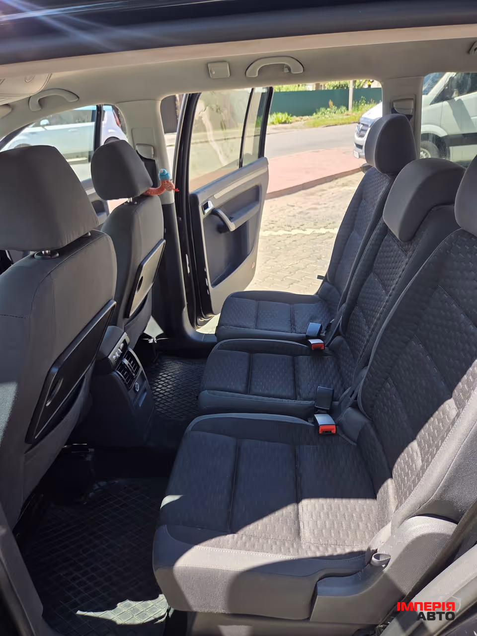 Volkswagen Touran - фото 17
