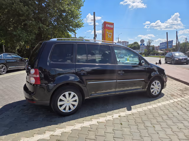 Volkswagen Touran - зображення 5